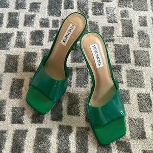 Steve Madden Green 8.5 Mule Heels